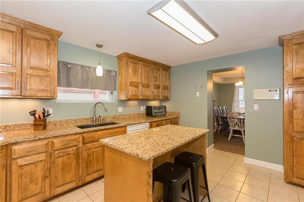 58 Beach Drive — photo 11