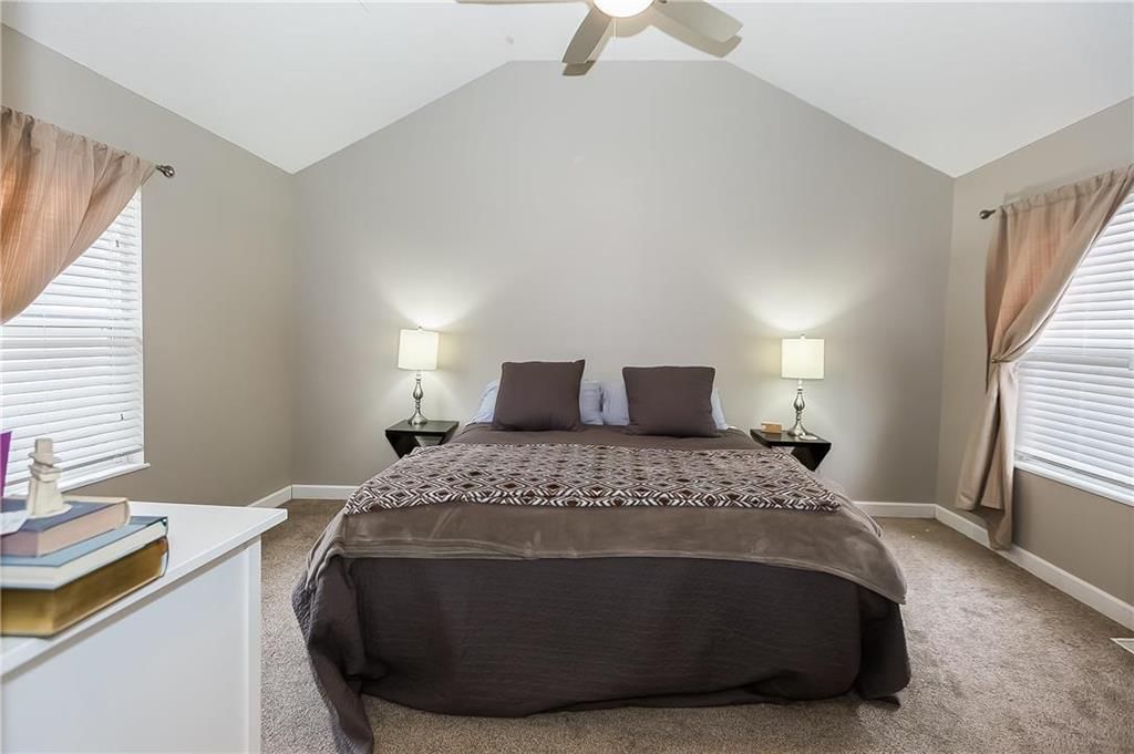 58 Beach Drive — photo 17