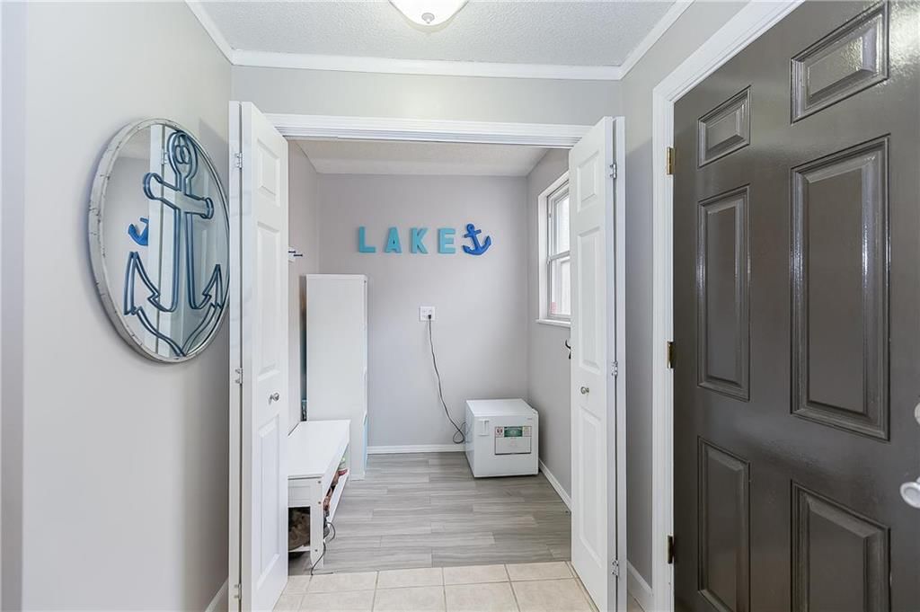 58 Beach Drive — photo 3