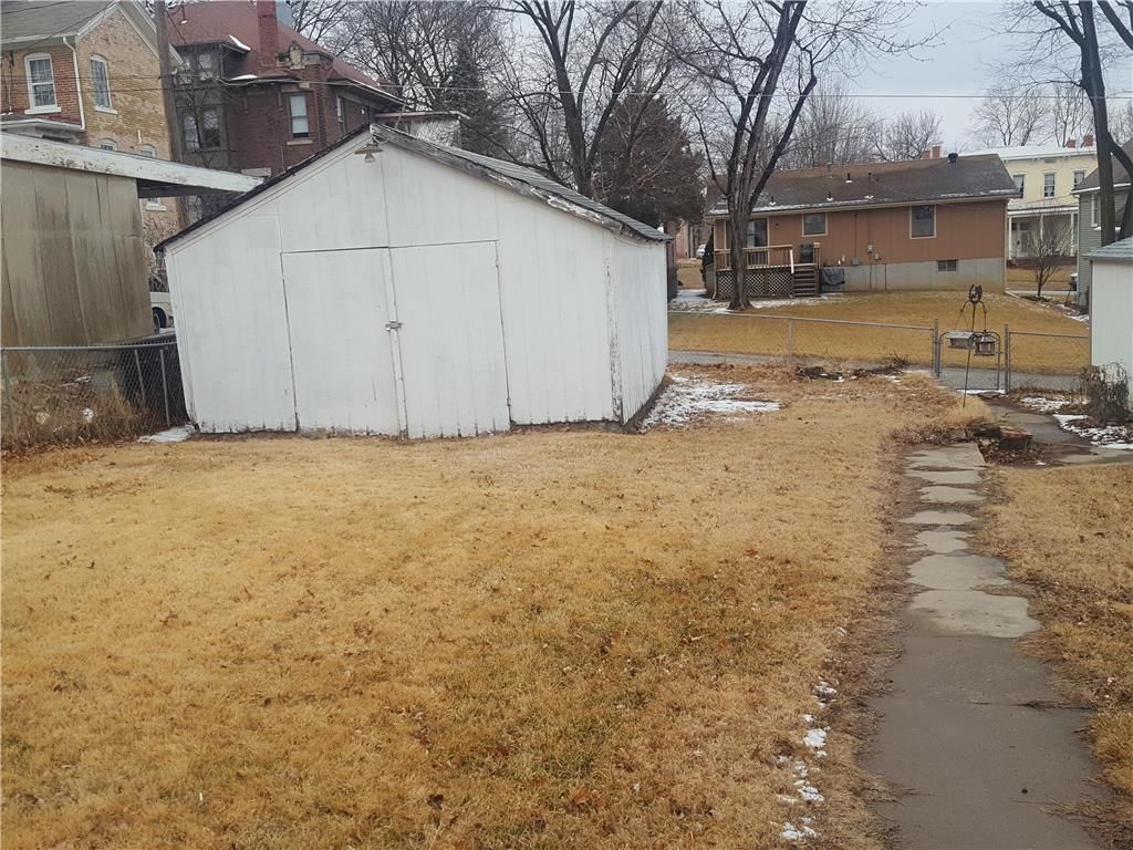 738 Walnut Street — photo 24