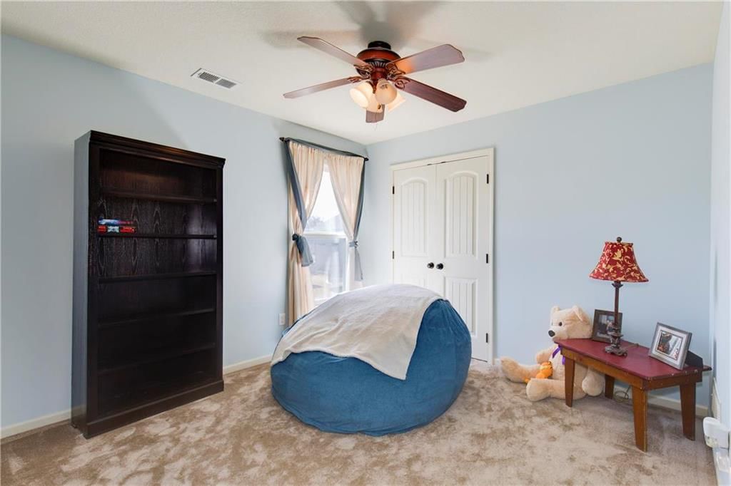2301 W Cothrell Street — photo 16