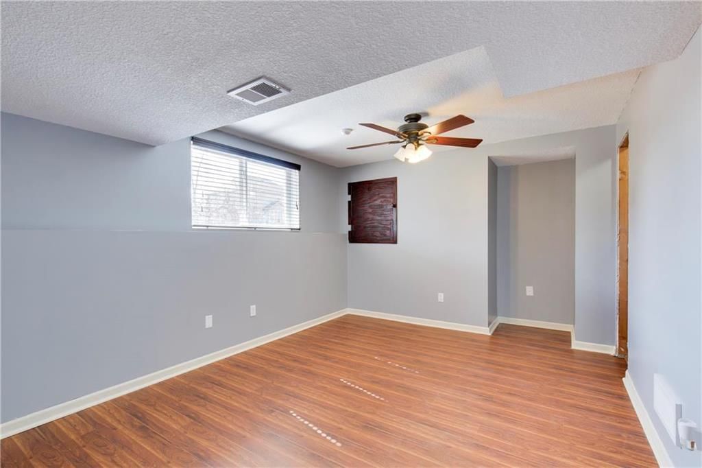 2301 W Cothrell Street — photo 23