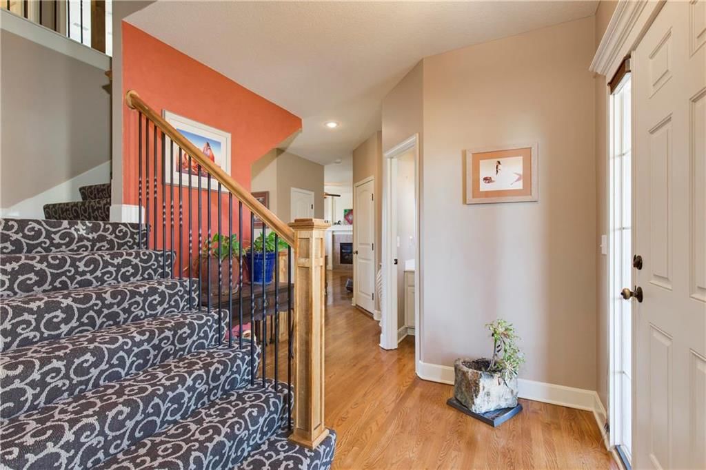 2301 W Cothrell Street — photo 4