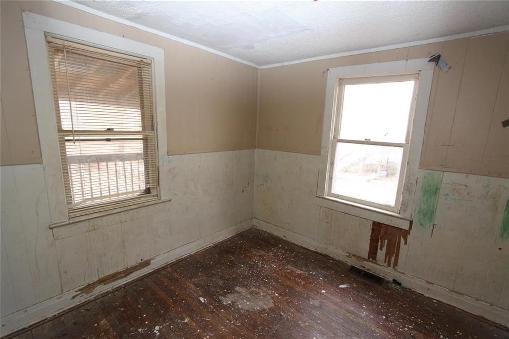 811 S Woodbury Street — photo 5