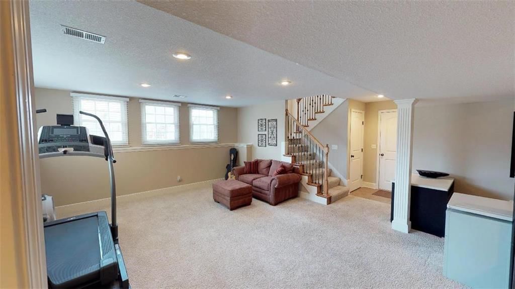 7608 N Nodaway Avenue — photo 17