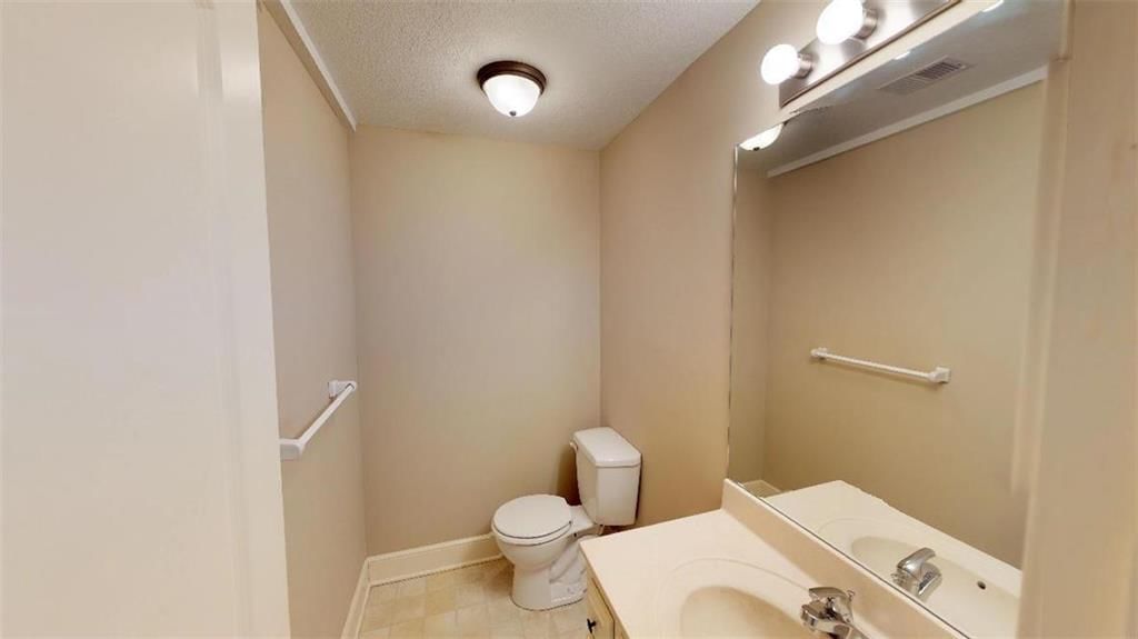 7608 N Nodaway Avenue — photo 19