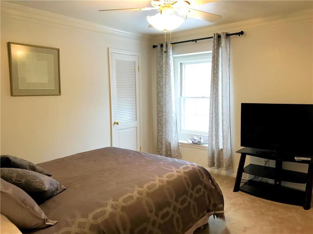 9824 Glenwood Street — photo 12
