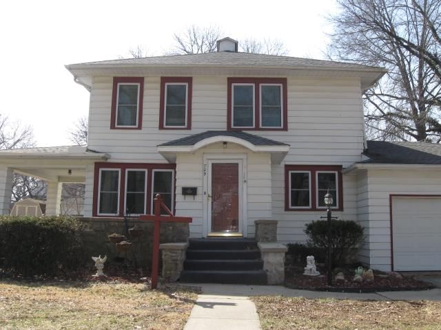 709 W Clay Avenue — photo 2