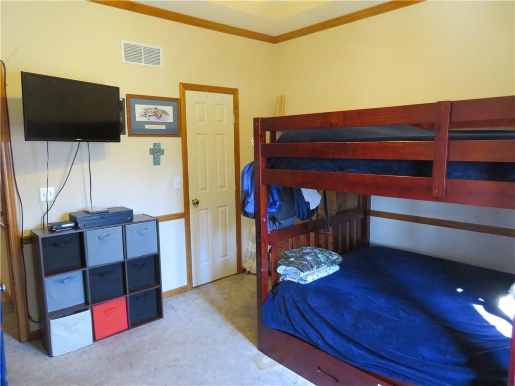 404 E Orchard Street — photo 19
