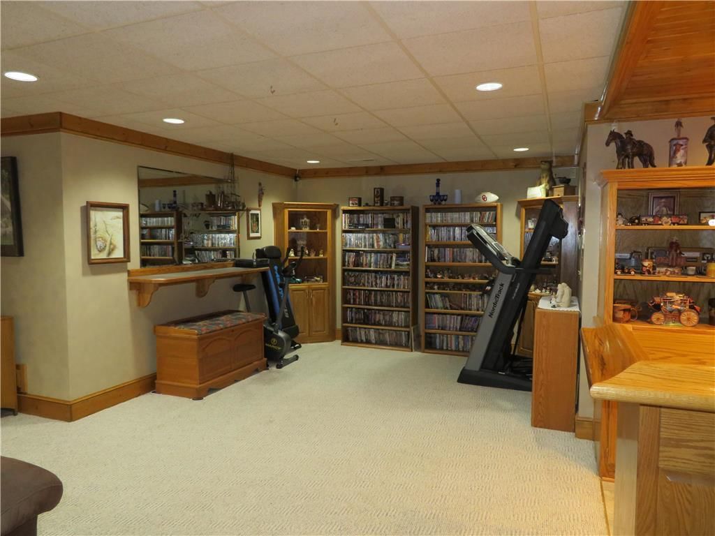 404 E Orchard Street — photo 22