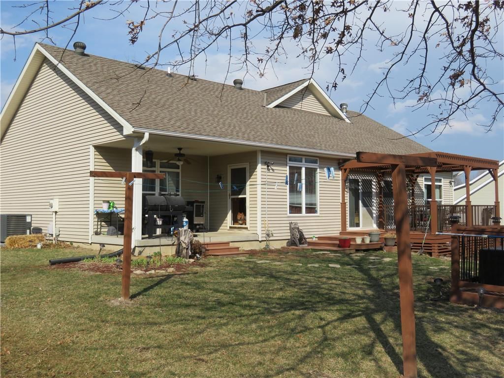 404 E Orchard Street — photo 5