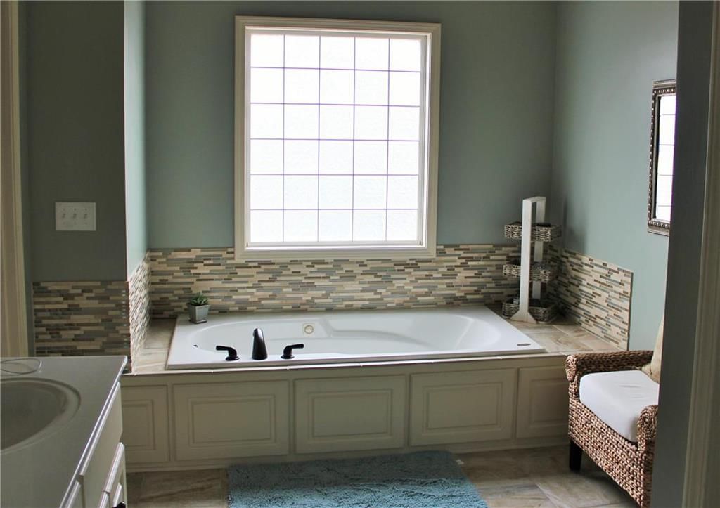 538 E Meadowlark Court — photo 12