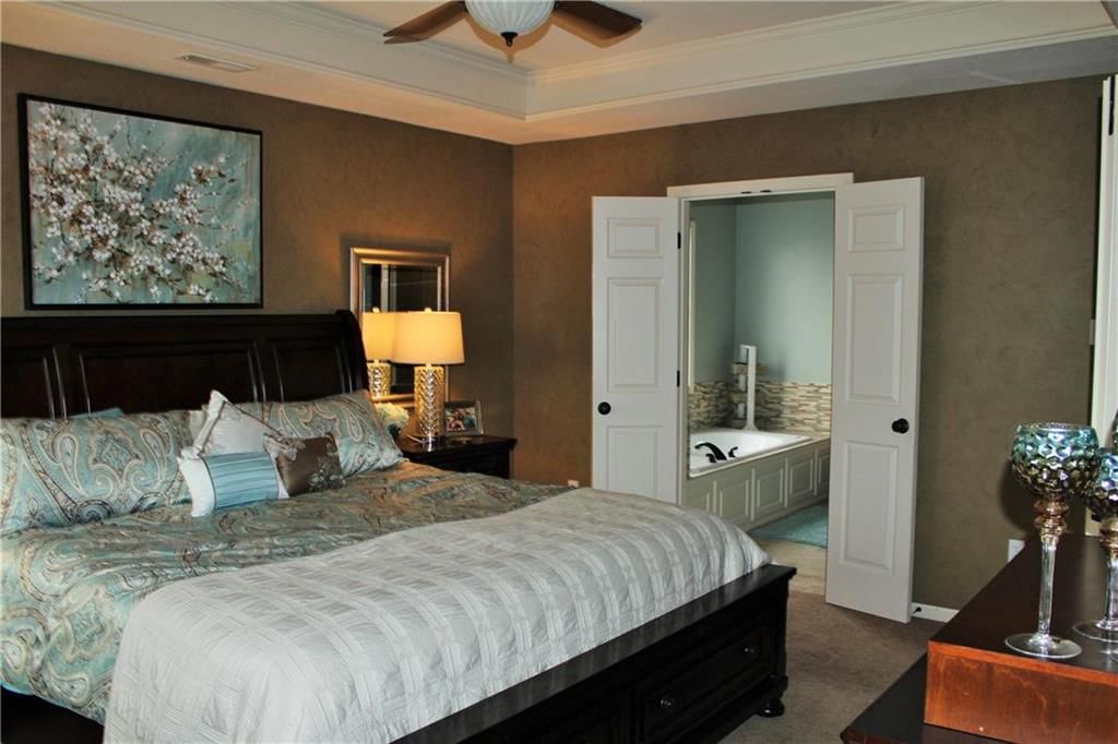 538 E Meadowlark Court — photo 10