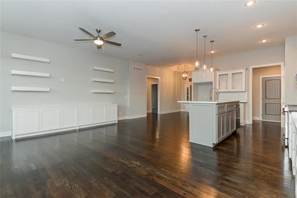 18310 Canton Street — photo 3