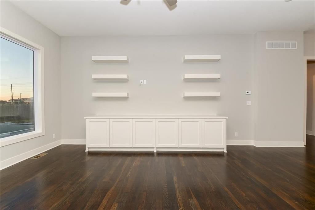 18310 Canton Street — photo 4