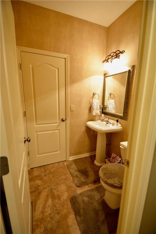 10903 W 144th Terrace — photo 24