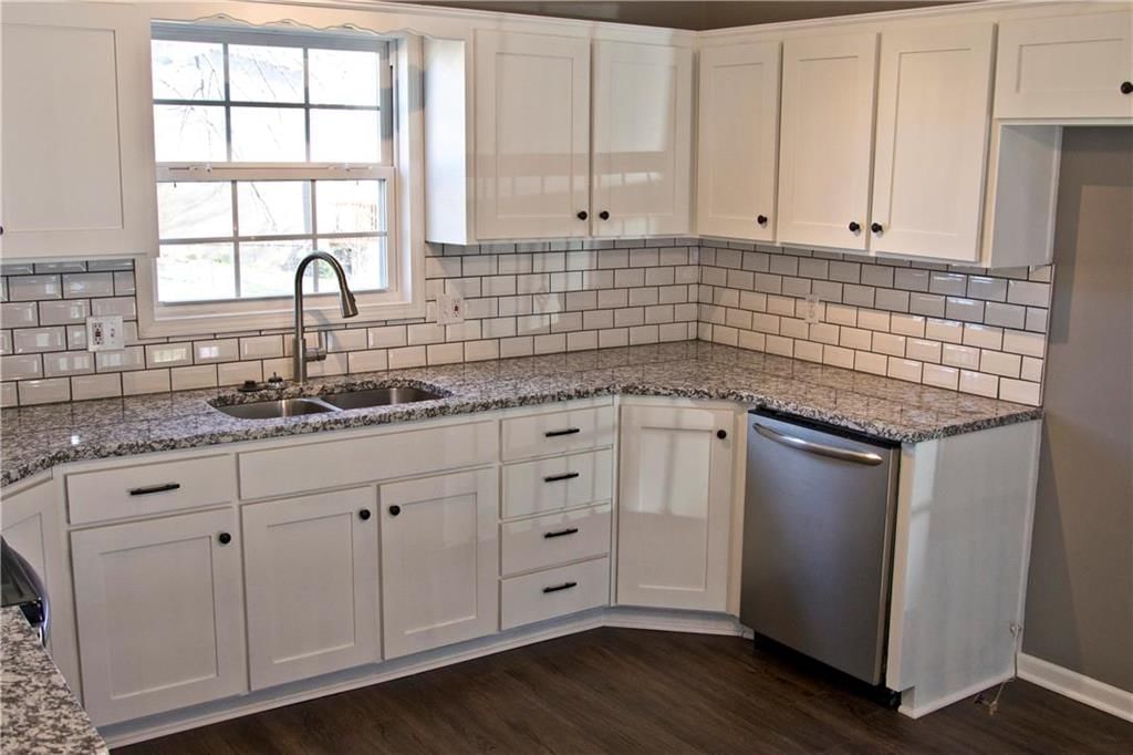 11251 Garnett Street — photo 7