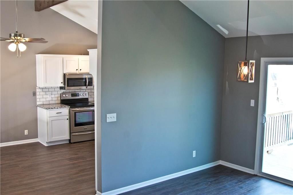 11251 Garnett Street — photo 8