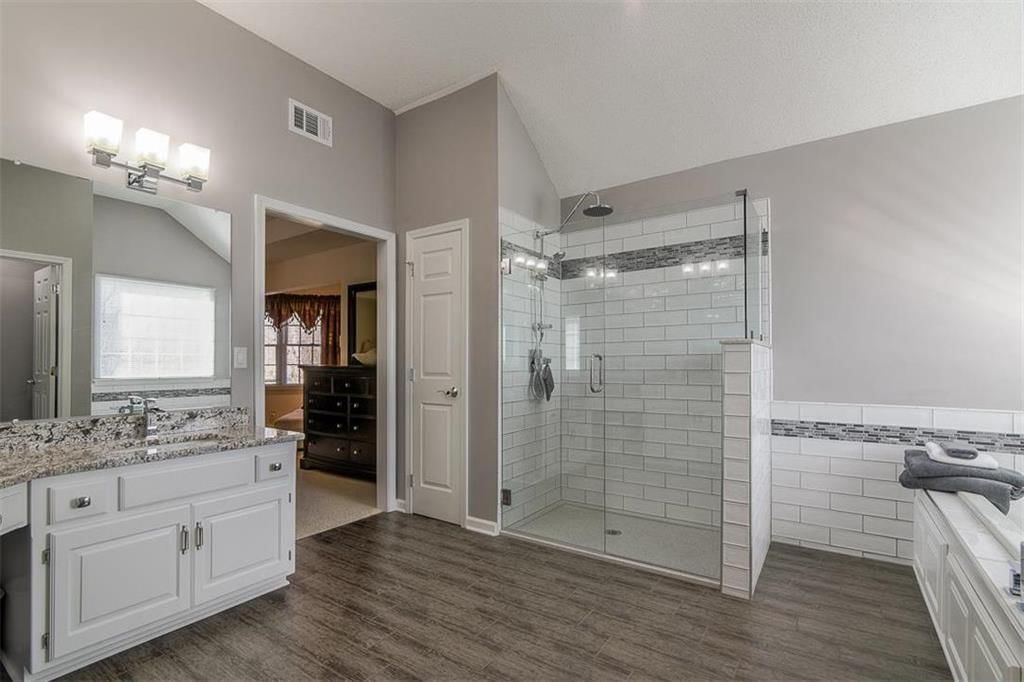5406 W 140th Street — photo 15