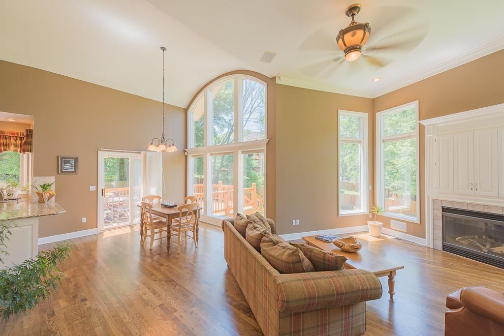 14604 Carter Street — photo 8