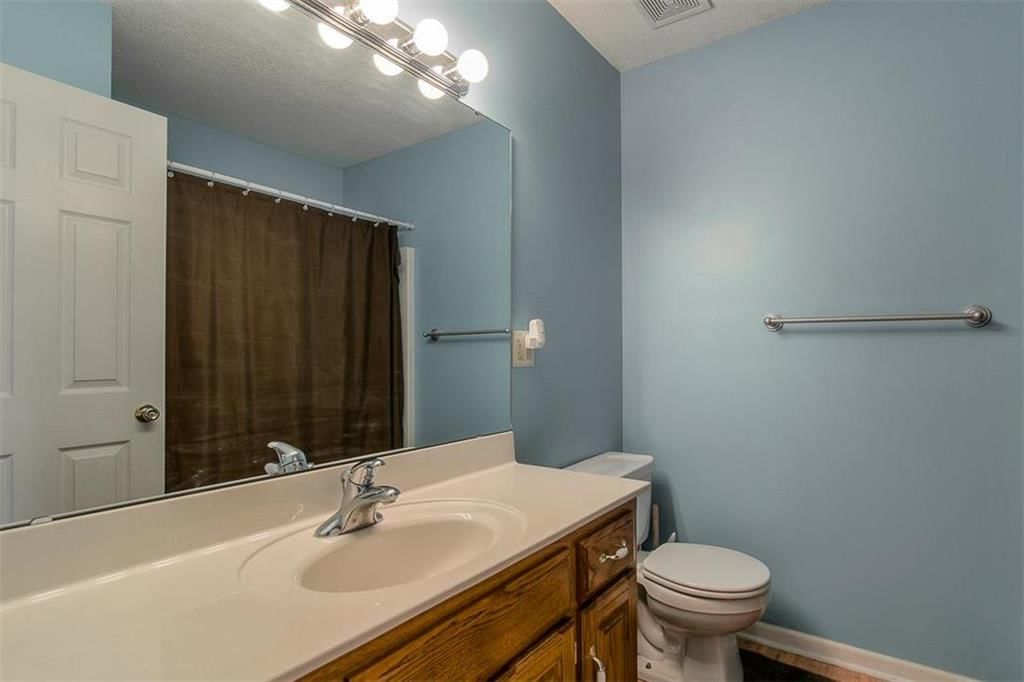 707 W Wea Street — photo 9
