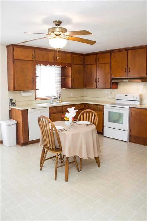 1101 NE Lindberg Drive — photo 14