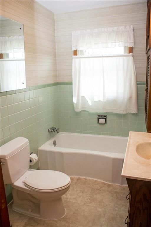 1101 NE Lindberg Drive — photo 16