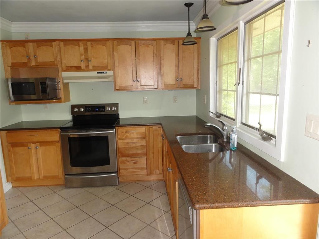 7420 NW Belvidere Parkway — photo 2
