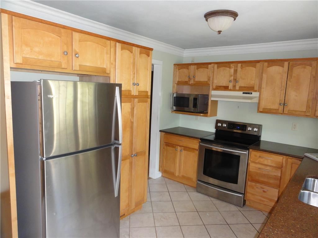 7420 NW Belvidere Parkway — photo 3