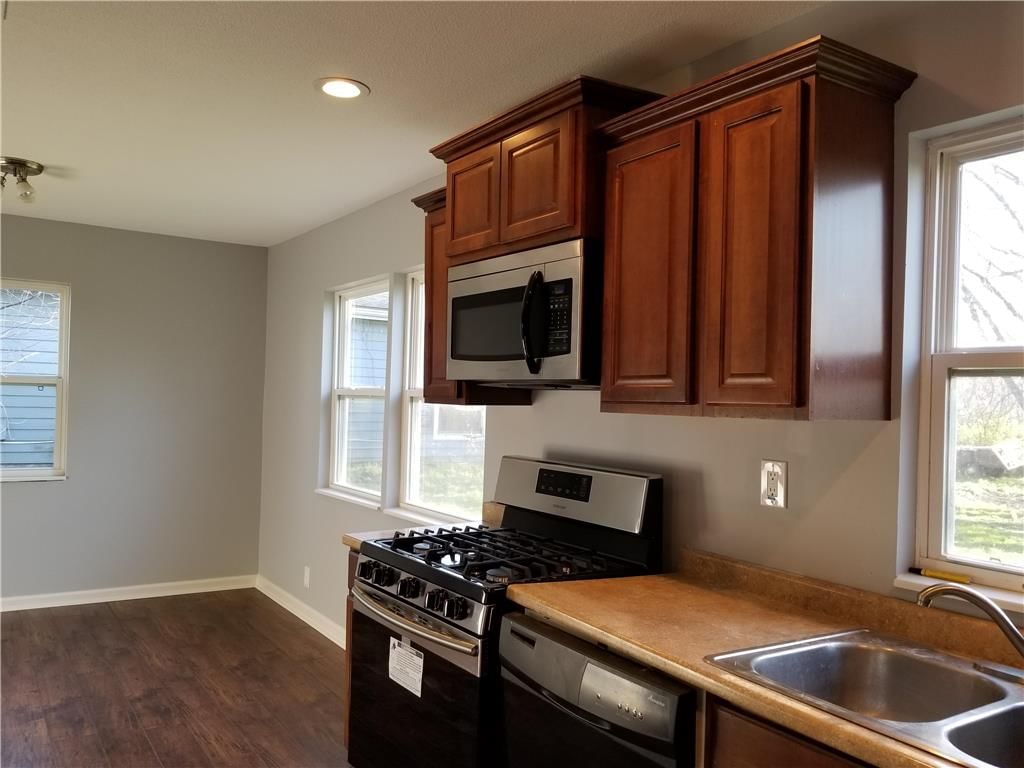 2206 S 39th Street — photo 10