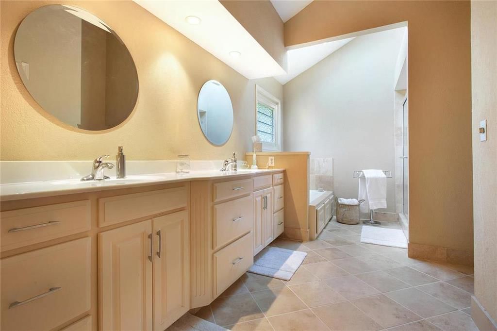 5716 N Polk Drive — photo 9