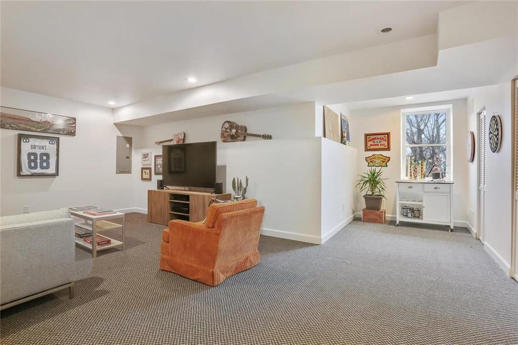2119 Holly Street — photo 18