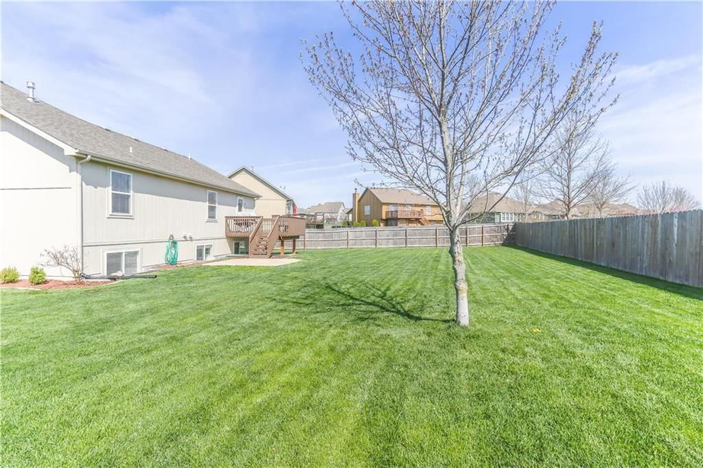323 Eagle Glen Drive — photo 24