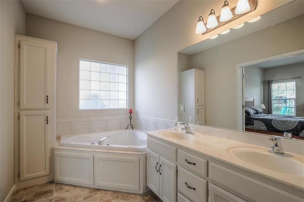 315 SW Albatross Street — photo 14