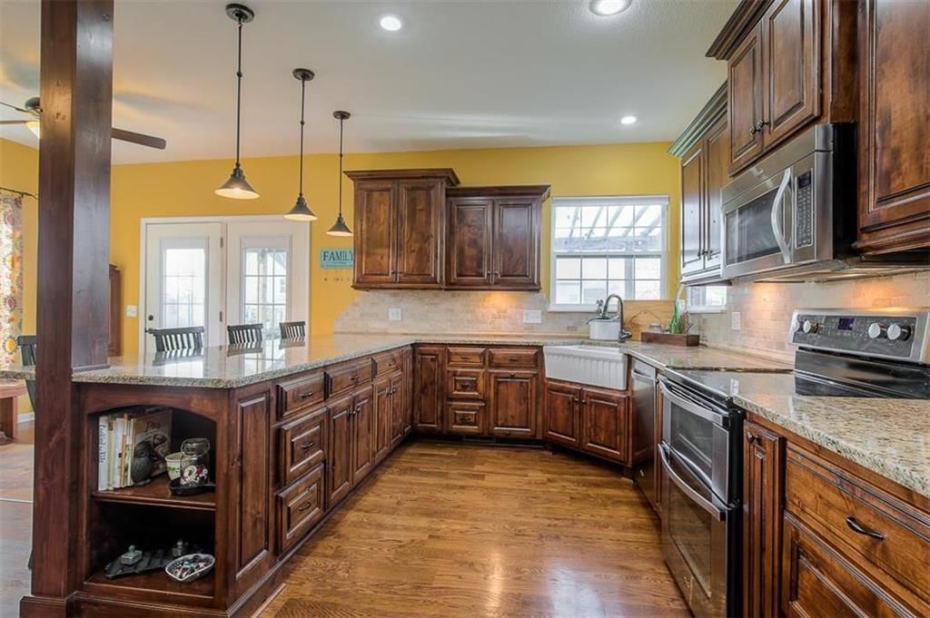 315 SW Albatross Street — photo 10