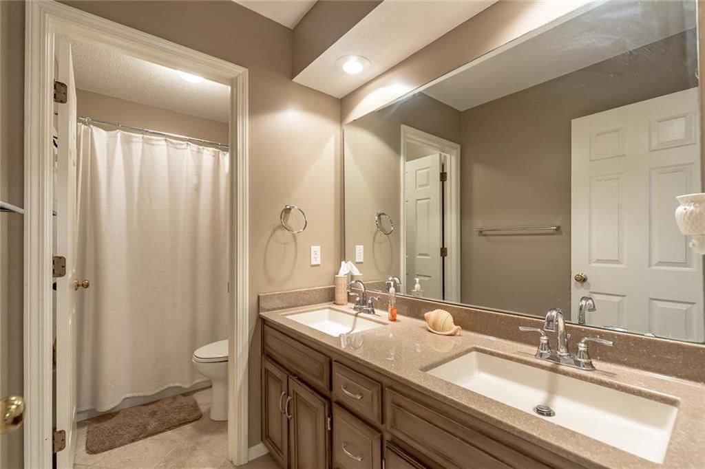 8915 W 132 Street — photo 18