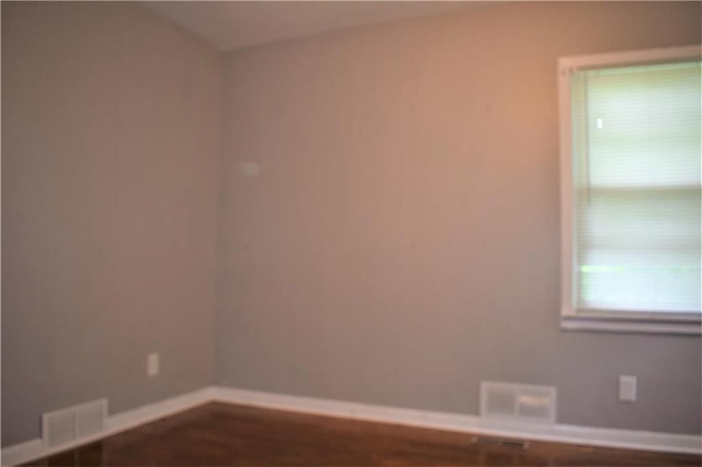 209 Hillcrest Drive — photo 13