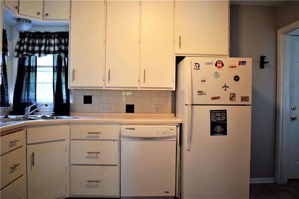 209 Hillcrest Drive — photo 4
