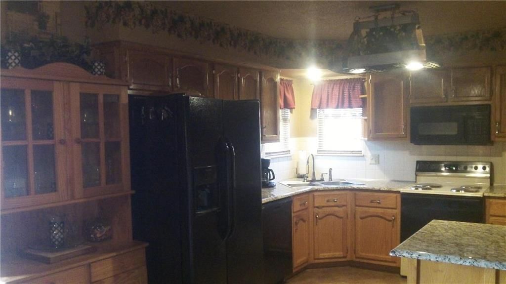 1706 Stasi Avenue — photo 23