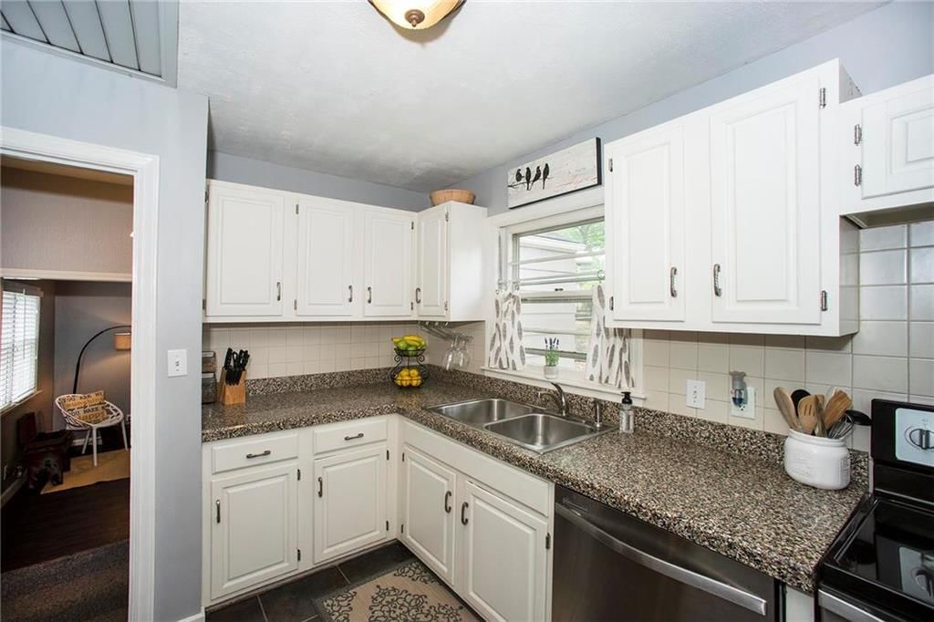2702 W 73 Terrace — photo 20