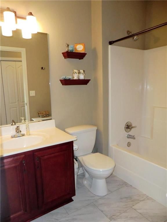 9431 N Amoret Avenue — photo 12