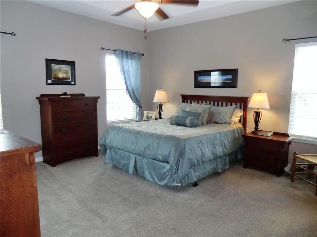 9431 N Amoret Avenue — photo 7