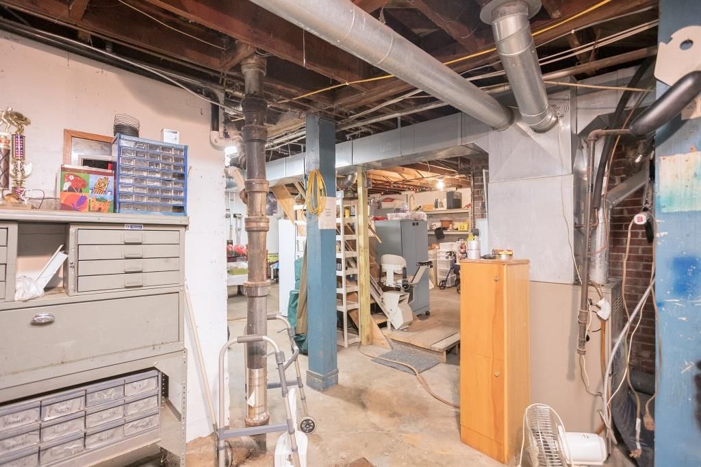 906 S Liberty Drive — photo 19