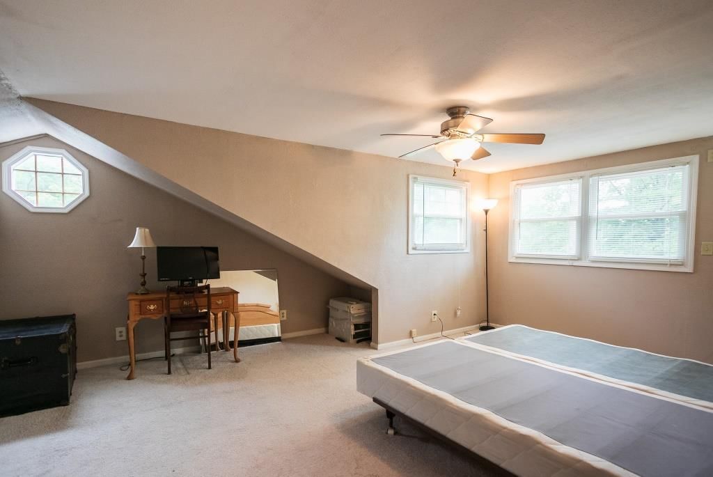 906 S Liberty Drive — photo 21