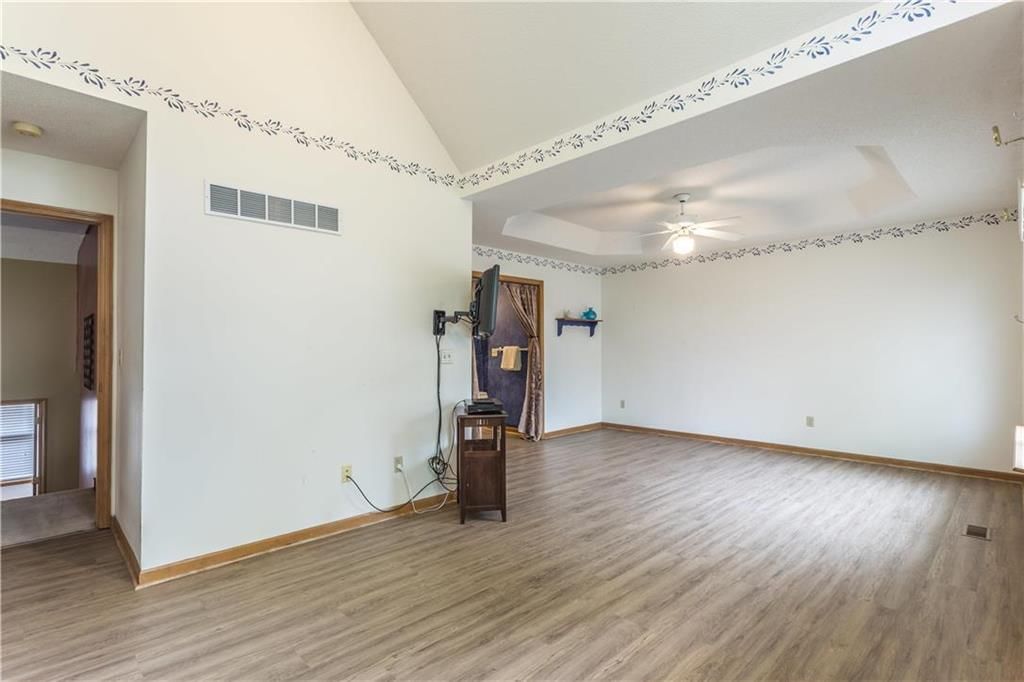 9913 W 50th Terrace — photo 14