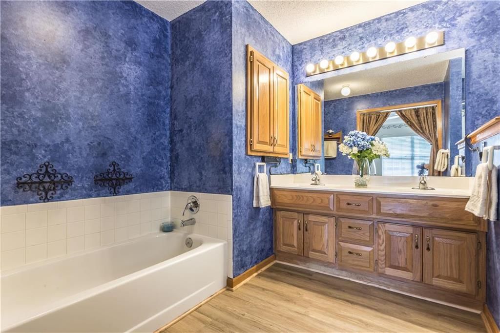 9913 W 50th Terrace — photo 17