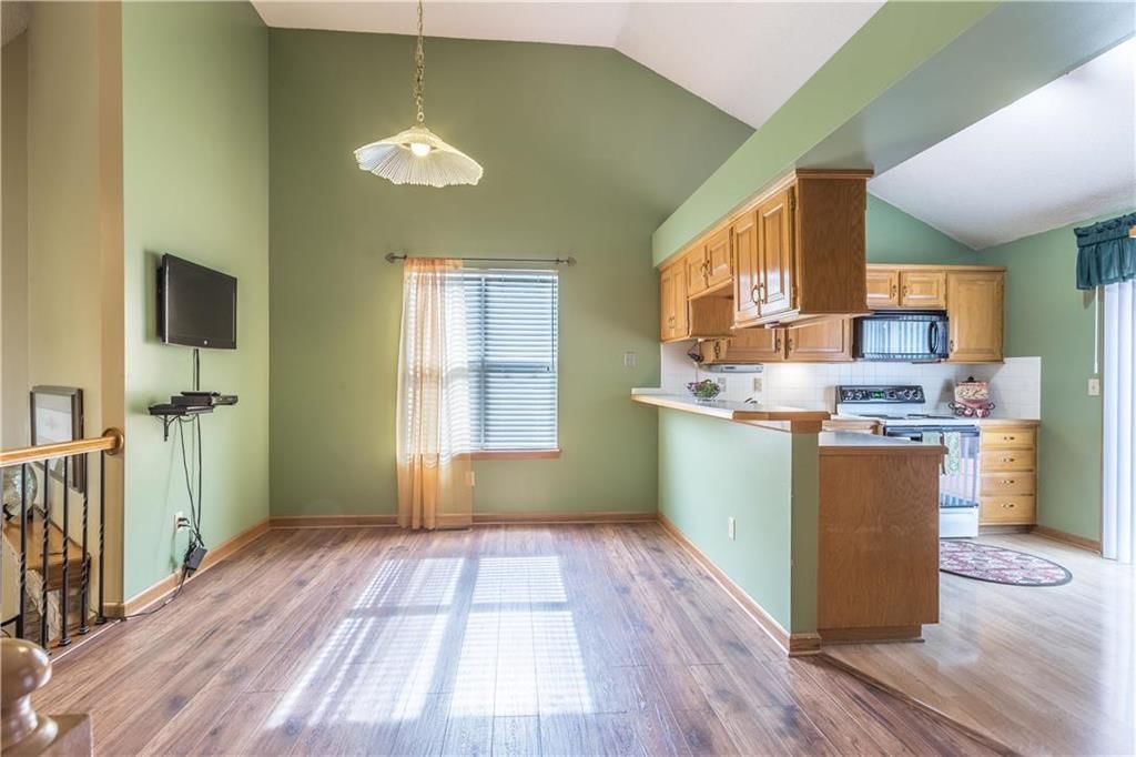 9913 W 50th Terrace — photo 5