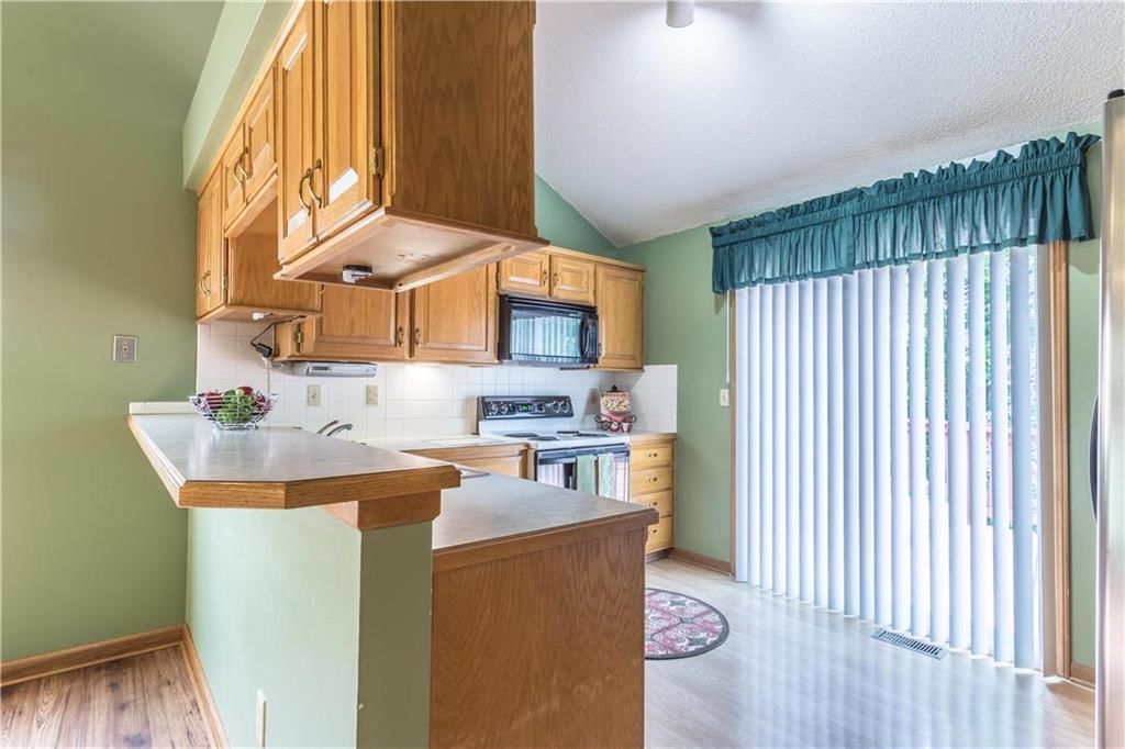9913 W 50th Terrace — photo 6