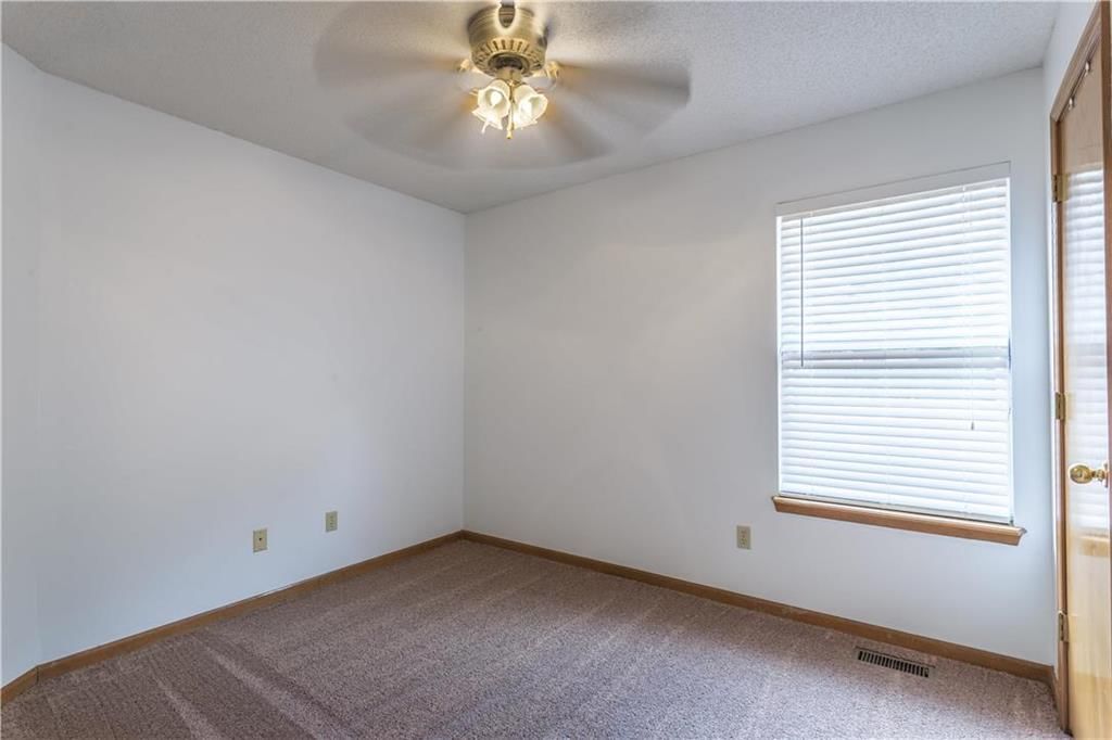 9913 W 50th Terrace — photo 9
