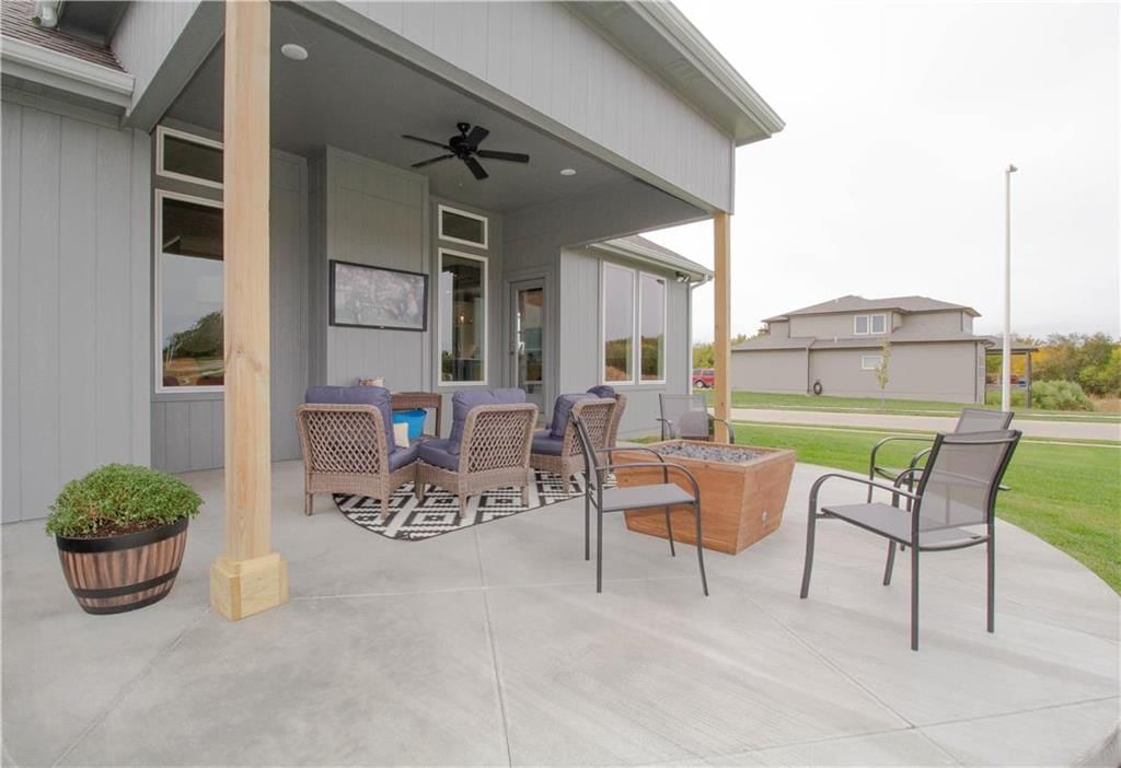8152 NW 90th Street — photo 47
